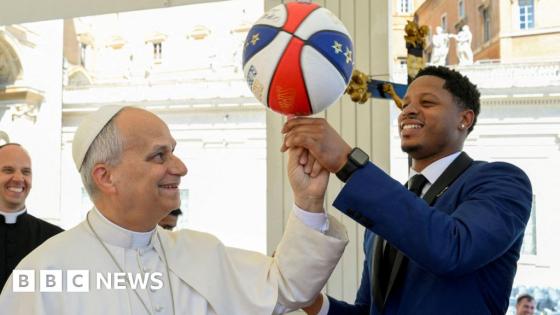 Pope Leo XIV spins basketball on his finger, with help from Harlem Globetrotters