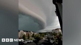 Rare shelf cloud seen over Maryland amid severe weather