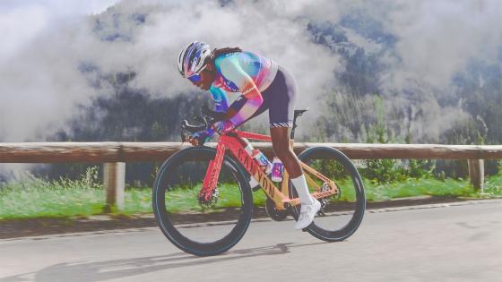 Canyon’s 4th generation Aeroad is a road bike engineered for champions