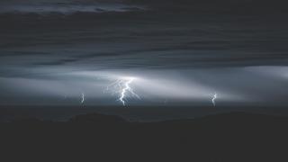 French mayor issues bylaw against summer rain