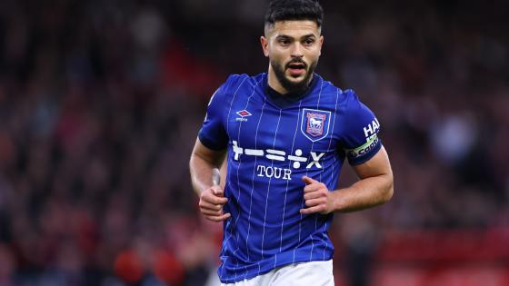Why did Ipswich captain Sam Morsy not wear the rainbow armband?